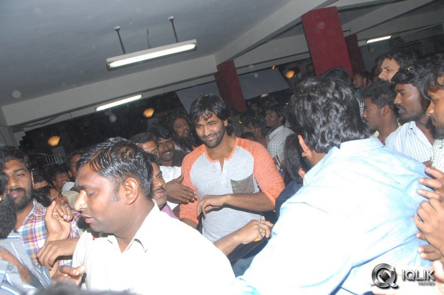 Pandavulu-Pandavulu-Tummeda-Team-Visits-Theatres-in-Hyderabad